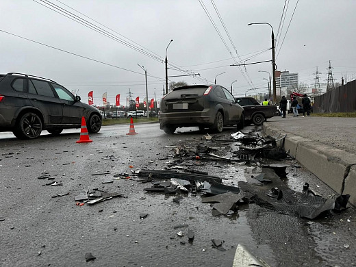 В Иванове разбираются в обстоятельствах ДТП, в котором пострадало 10 машин